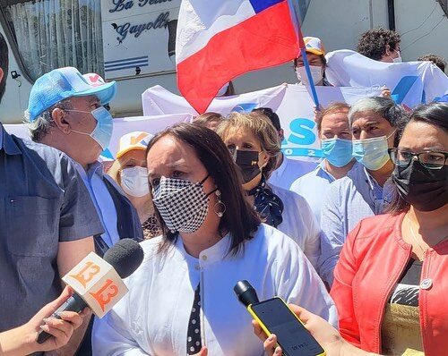 NOS ATREVEMOS POR LA PAZ Y EL FUTURO DE CHILE 🇨🇱 Hoy junto al Gobernador de la región La Araucanía, @lucianorivasstepke, la Convencional Constituyente, @ruthconstituyente y diputados de Renovación Nacional y Republicanos, nos unimos por un solo objetivo, y ese es que vuelva La Paz a la región y sabemo que junto a @joseantoniokast esto será posible.