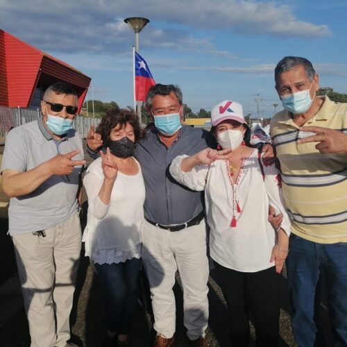 11/12  ¡LOS VECINOS DE NUEVA IMPERIAL SE ATREVEN!  Ayer junto a los vecinos de Imperial, participamos de un gran banderazo que comenzó con una caravana en la plaza principal para seguir convocando a todos por el futuro de Chile. ¡Atrévete con @joseantoniokast por el futuro de nuestro país!