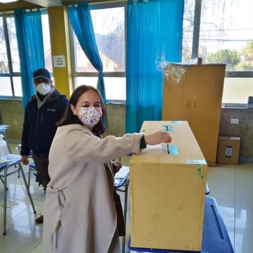 18/07 DEBER CÍVICO CUMPLIDO. ESTE 18 DE JULIO TODOS PODEMOS VOTAR 💪🏻💪🏻 En el Liceo Lucila Godoy Alcayaga, comuna de Traiguén, cumpliendo con el deber cívico que tenemos el día de de hoy. Todavía quedan un par de horas para contribuir con nuestro voto y con la democracia de nuestro país. 🇨🇱