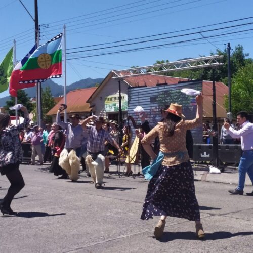 27 NOVIEMBRE BAQUEANOS DE MELIPEUCO: PROMOTORES DE NUESTRAS TRADICIONES* Envío un afectuoso saludo a esta gran organización, que promueve las costumbres y tradiciones campesinas y de cordillera, con quien he trabajado de forma estrecha desde sus inicios, para su desarrollo y consolidación. Este fin de semana están realizando el reconocido 